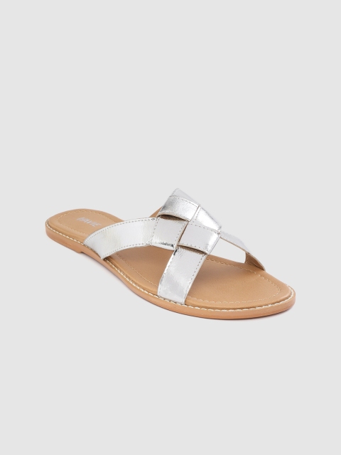 

Lavie Women Silver-Toned Solid Open Toe Flats