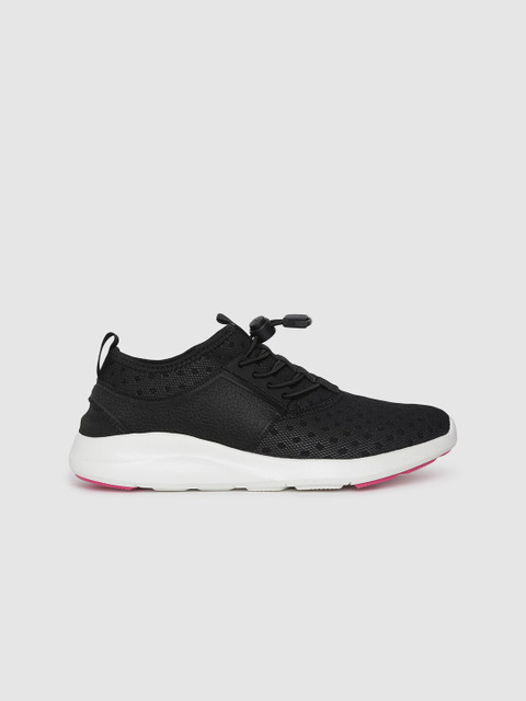 

HRX by Hrithik Roshan Women Black Flowlite Athleisure Shoe