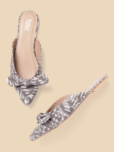 

Taavi Women Grey & Off-White Printed Mules