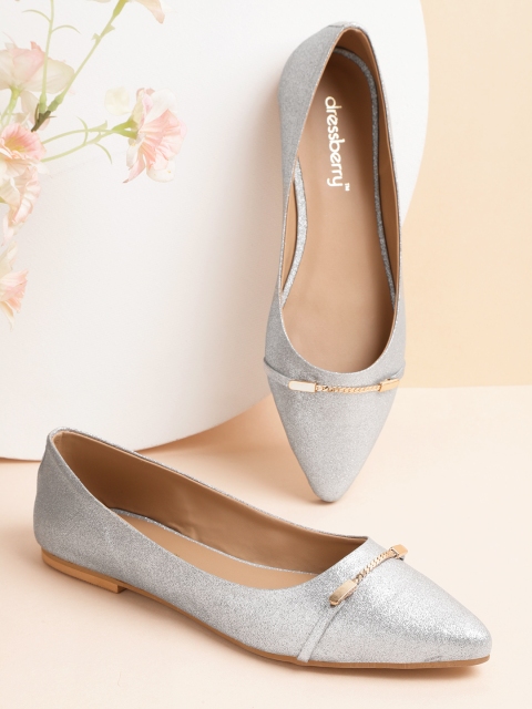 

DressBerry Women Silver-Toned Shimmer Ballerinas