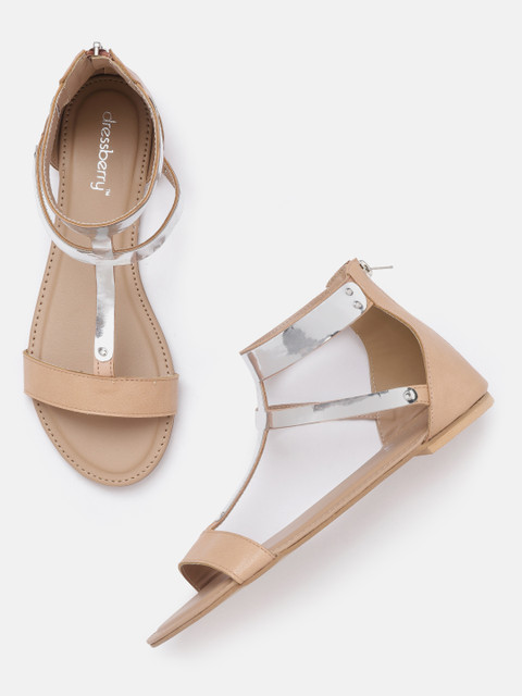 

DressBerry Women Beige & Silver-Toned Mid-Top Colourblocked Gladiators