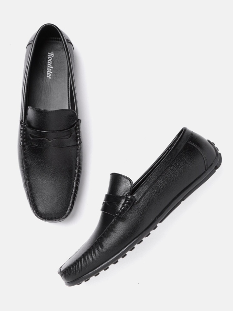 

Roadster Men Black Driving Shoes