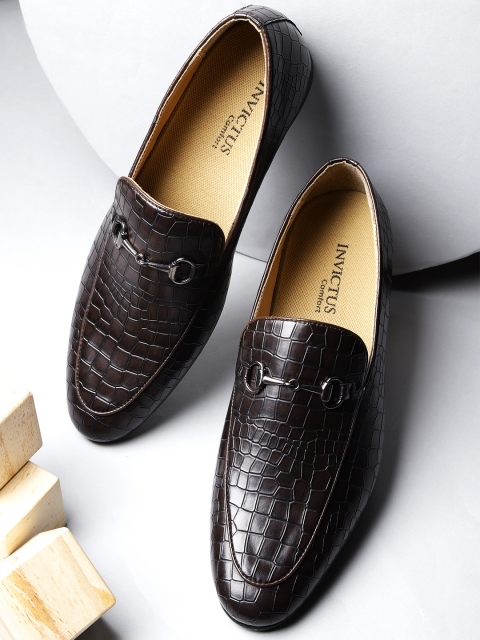 

INVICTUS Men Coffee Brown Croc-Textured Semiformal Slip-ons