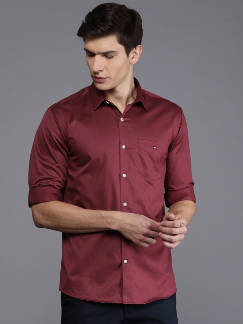 

Louis Philippe Sport Men Maroon Slim Fit Solid Casual Shirt