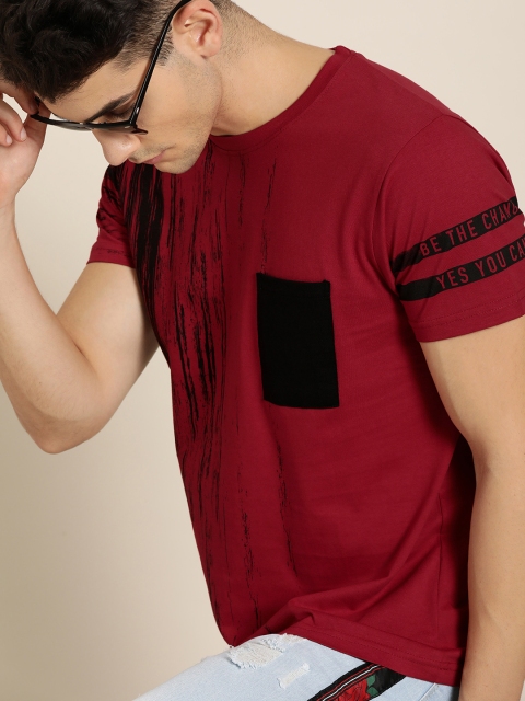 

Moda Rapido Men Maroon & Black Printed Round Neck T-shirt