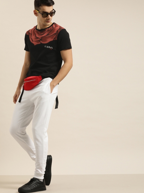 

Moda Rapido Men Black & Red Printed Round Neck T-shirt
