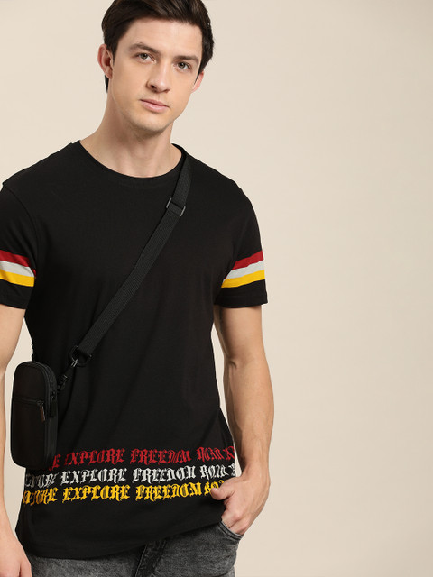 

Moda Rapido Men Black & Red Printed Round Neck T-shirt