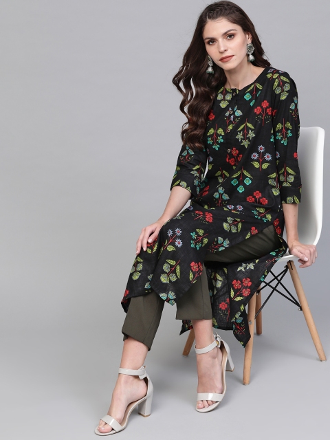 

AHIKA Women Black & Green Printed Straight Kurta