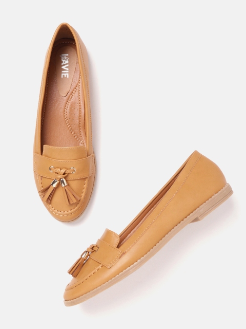 

Lavie Women Tan Brown Tasselled Loafers