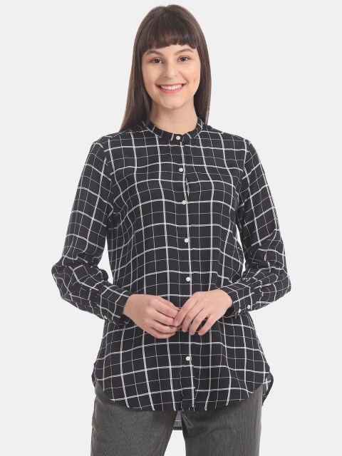 

GAP Women Black & White Checked Split-Neck Woven Top