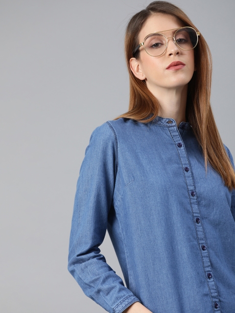 

Lee Women Blue Regular Fit Solid Casual Chambray Shirt
