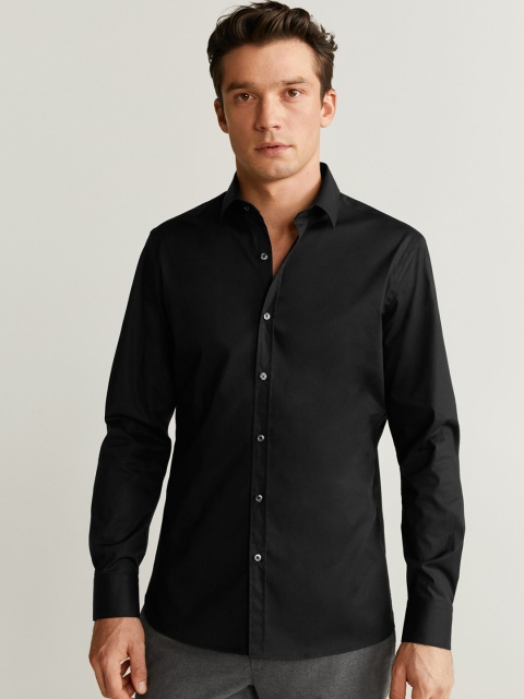 

MANGO MAN Black Slim Fit Solid Smart Casual Shirt