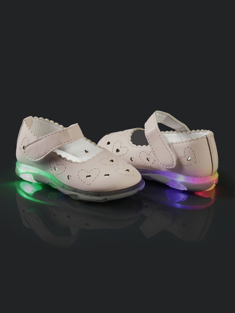

Kittens Girls Beige Textured Mary Jane Shoes