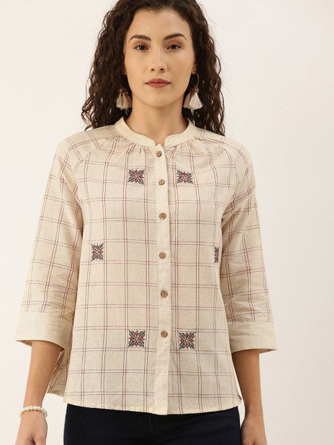 

Taavi Women Off-White & Maroon Kasuti Hand Embroidery Regular Fit Checked Casual Sustainable Shirt