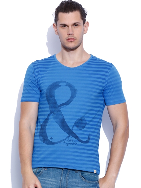 

Forca by Lifestyle Men Blue Striped Round Neck T-shirt