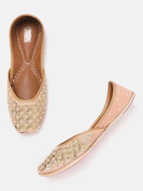 

Anouk Women Peach-Coloured & Gold-Toned Embellished Mojaris