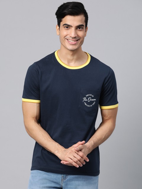 

Mast & Harbour Men Navy Blue Solid Round Neck T-shirt