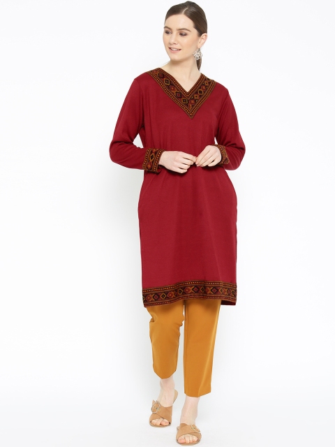 

Vastraa Fusion Women Maroon Solid Straight Woolen Kurta