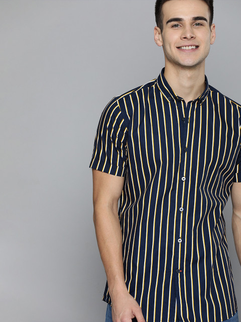 

Mast & Harbour Men Navy Blue & White Regular Fit Striped Casual Shirt