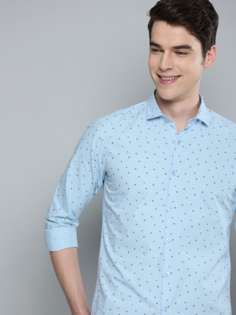 

Mast & Harbour Men Blue & Maroon Regular Fit Printed Casual Shirt
