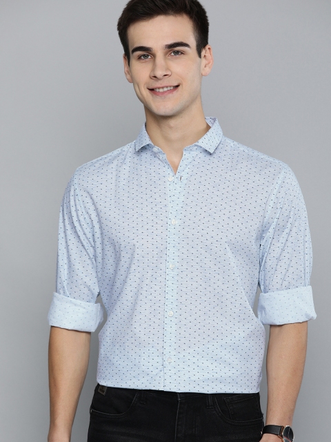 

Mast & Harbour Men White & Blue Regular Fit Printed Casual Shirt