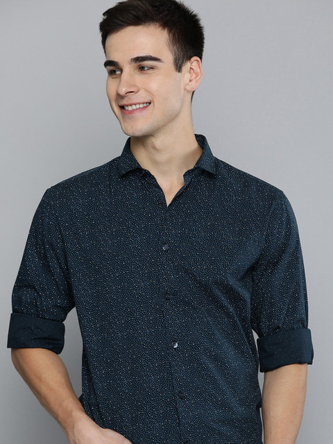 

Mast & Harbour Men Navy Blue Regular Fit Printed Casual Shirt