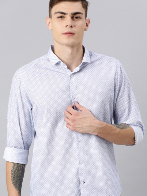 

Mast & Harbour Men White & Navy Blue Regular Fit Printed Casual Shirt