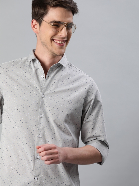 

Mast & Harbour Men Grey & Navy Blue Regular Fit Printed Casual Shirt