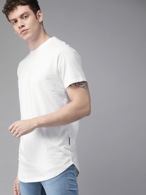

Roadster Men White Solid Round Neck T-shirt