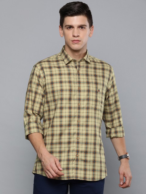 

Louis Philippe Sport Men Beige & Navy Blue Slim Fit Checked Casual Shirt