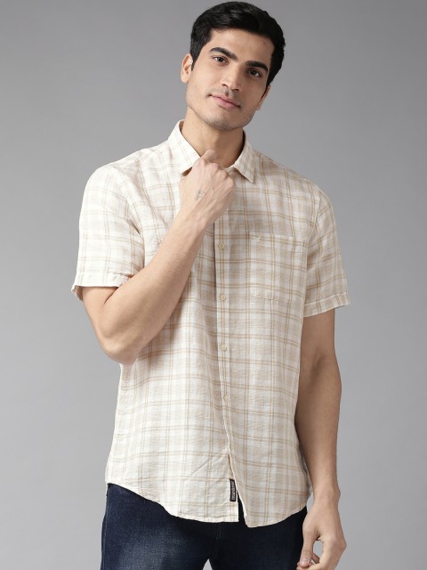 

Blackberrys Men White & Beige Smart Fit Checked Casual Shirt