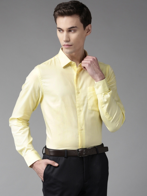 

Blackberrys Men Yellow Slim Fit Solid Formal Shirt