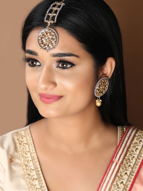 

Rubans Gold-Plated & White Kundan Studded Beaded Handcrafted Jewellery Set