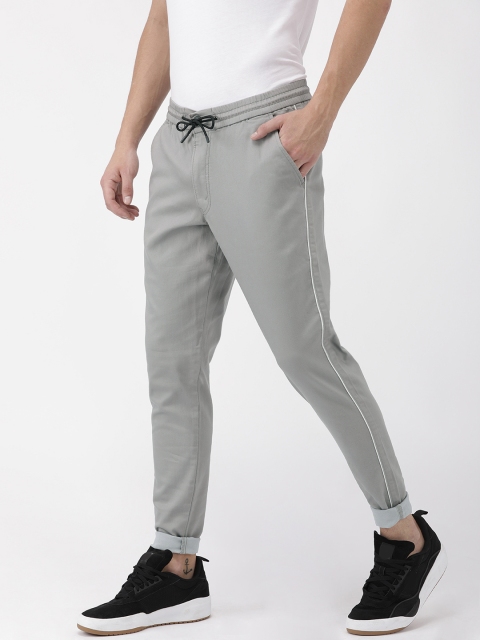 

Denizen From Levis Men Grey Regular Fit Solid Regular Trousers with Side Stripes