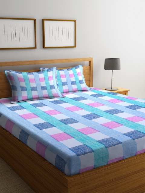 

Cortina Blue & White Geometric 144 TC Cotton 1 King Bedsheet with 2 Pillow Covers