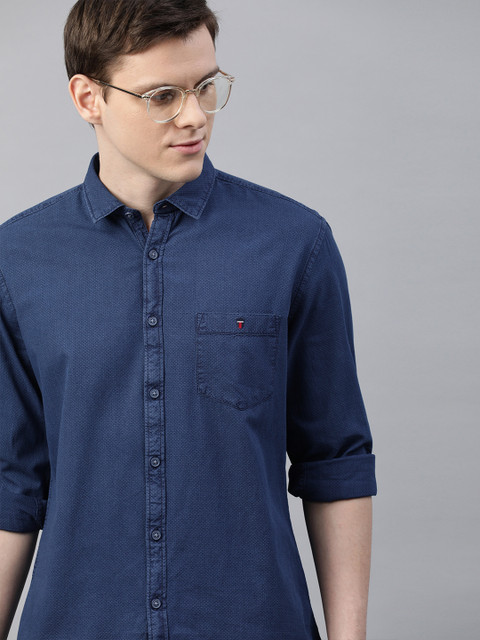 

Louis Philippe Jeans Men Blue Slim Fit Self Design Casual Shirt