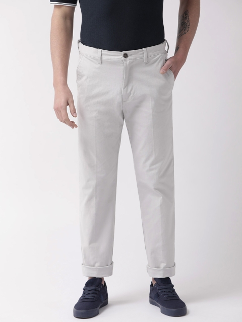 

Marks & Spencer Men Grey Regular Fit Solid Streachable Chinos