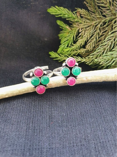 

FIROZA Set of 2 Green & Magenta Stone-Studded Adjustable Toe Rings