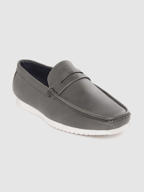 

Roadster Men Grey Solid Penny Loafers