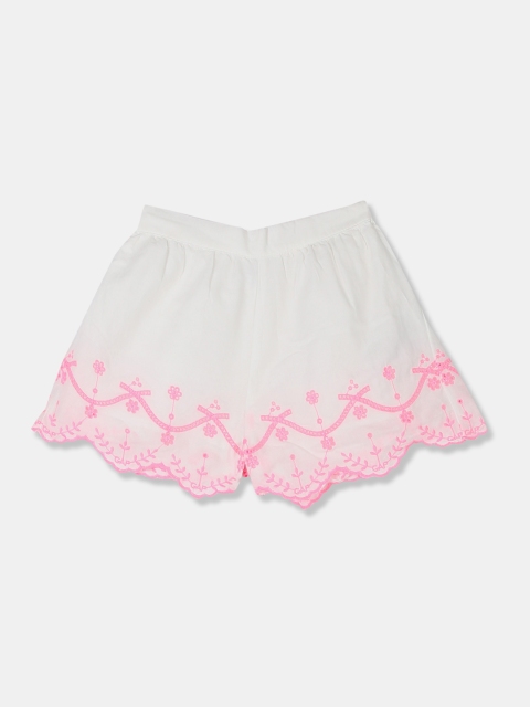 

GAP Girls Off-White & Pink Embroidered Regular Fit Shorts