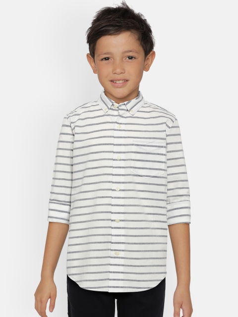 

GAP Boys White & Navy Blue Regular Fit Striped Casual Shirt