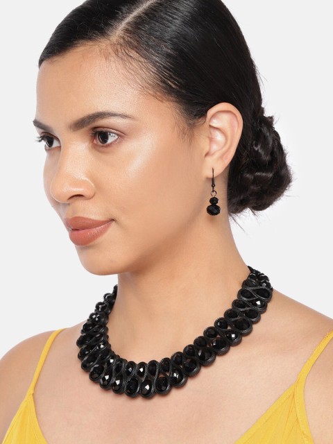 

Ayesha Black Beaded Jewellery Set