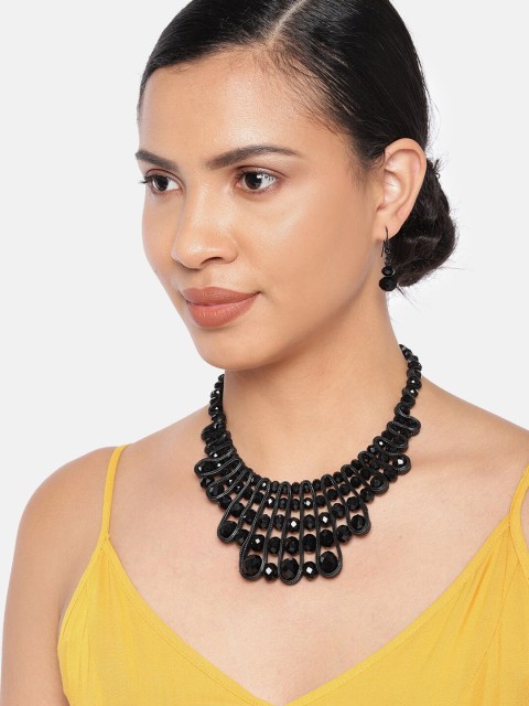 

Ayesha Black Beaded Jewellery Set