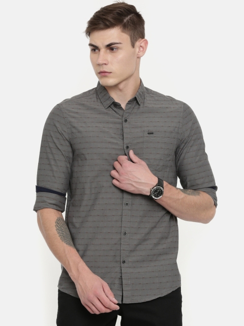 

Lee Men Grey & Brown Super Slim Fit Striped Casual Shirt