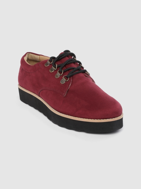 

Roadster Women Maroon Solid Derbys