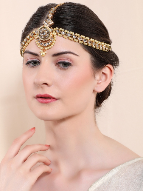 

Rubans Gold-Plated White Kundan Studded Beaded Jewellery Set