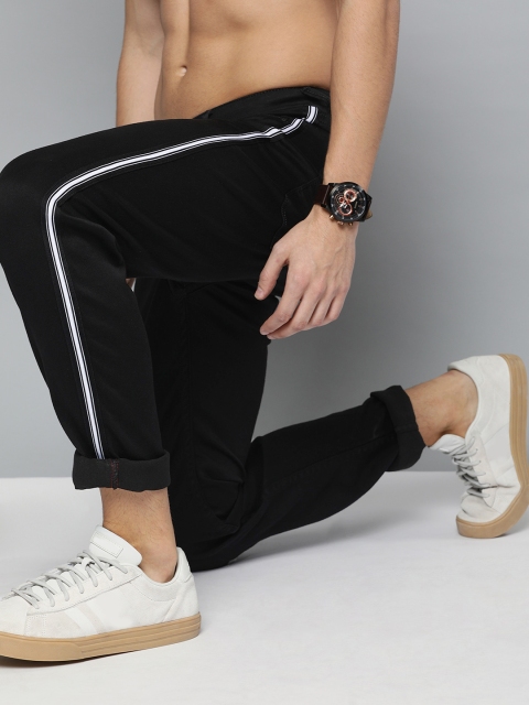 

HERE&NOW Men Black Slim Fit Mid-Rise Clean Look Stretchable Jeans