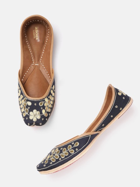 

Anouk Women Navy Blue & Gold-Toned Woven Design Mojaris