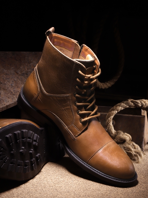 

Roadster Men Tan Brown Solid Leather Mid-Top Flat Boots