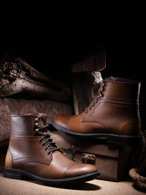 

Roadster Men Brown Solid Leather Mid-Top Flat Boots